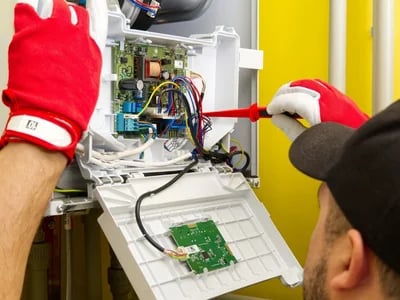 Warum regelmäßige Prüfung ortsfester elektrischer Anlagen für Unternehmen essenziell ist